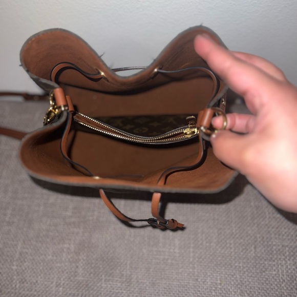 *AUTHENTIC* LV NéoNoé MM - Picture 2 of 6